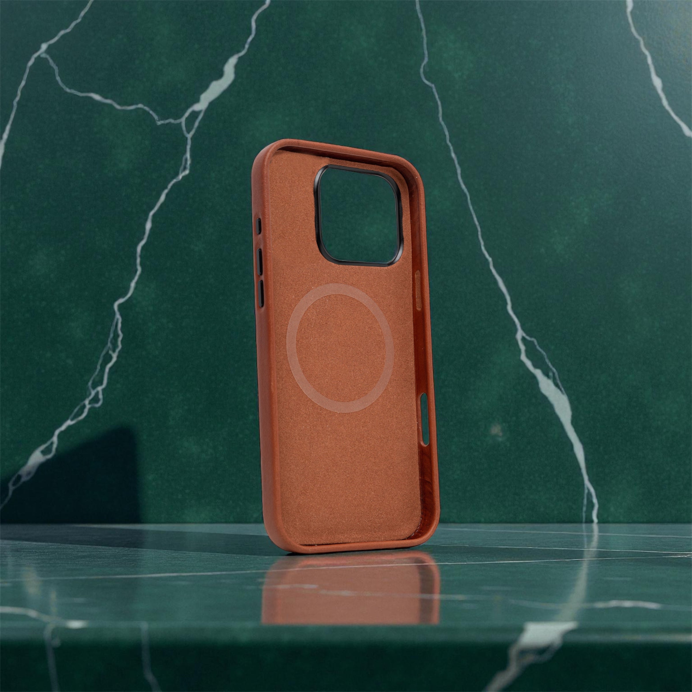 Larsen Original – iPhone 16 Pro Max Genuine Leather Case with MagSafe - Larsen